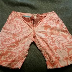 Mossimo size 5 floral burmuda shorts